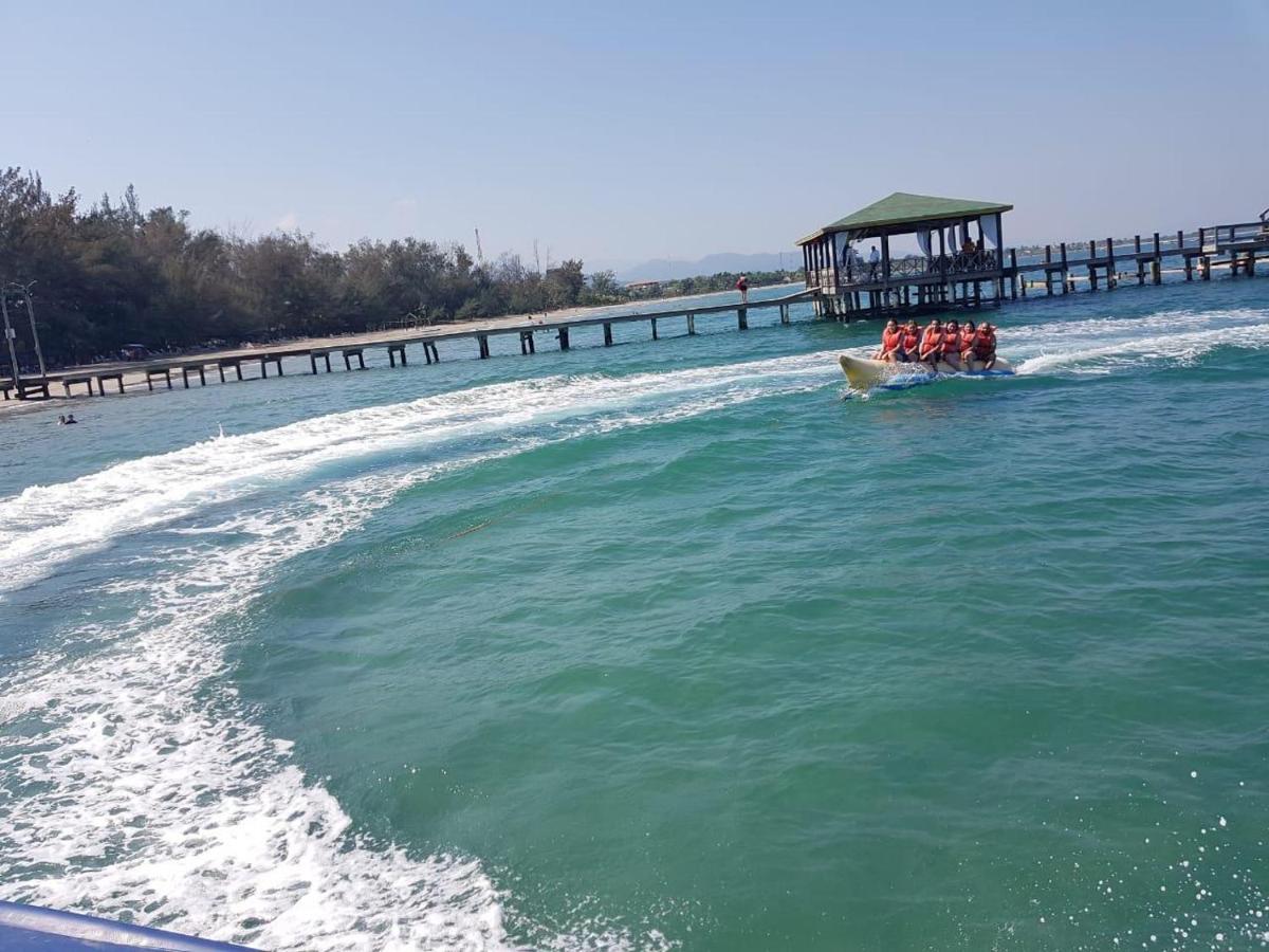 La Ensenada Beach Resort Tela Eksteriør billede