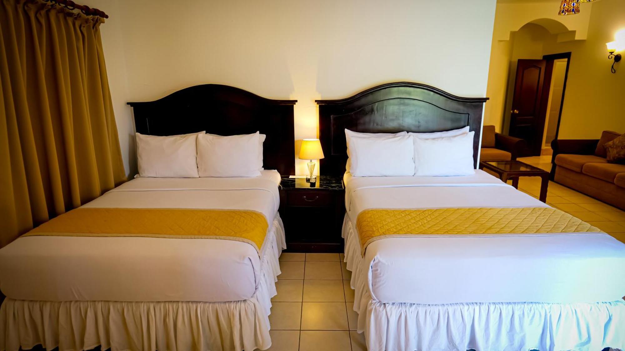 La Ensenada Beach Resort Tela Eksteriør billede
